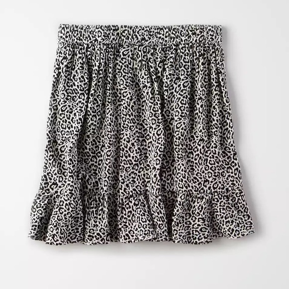 American Eagle High-Waisted Leopard Print Mini Skirt - Picture 5 of 10